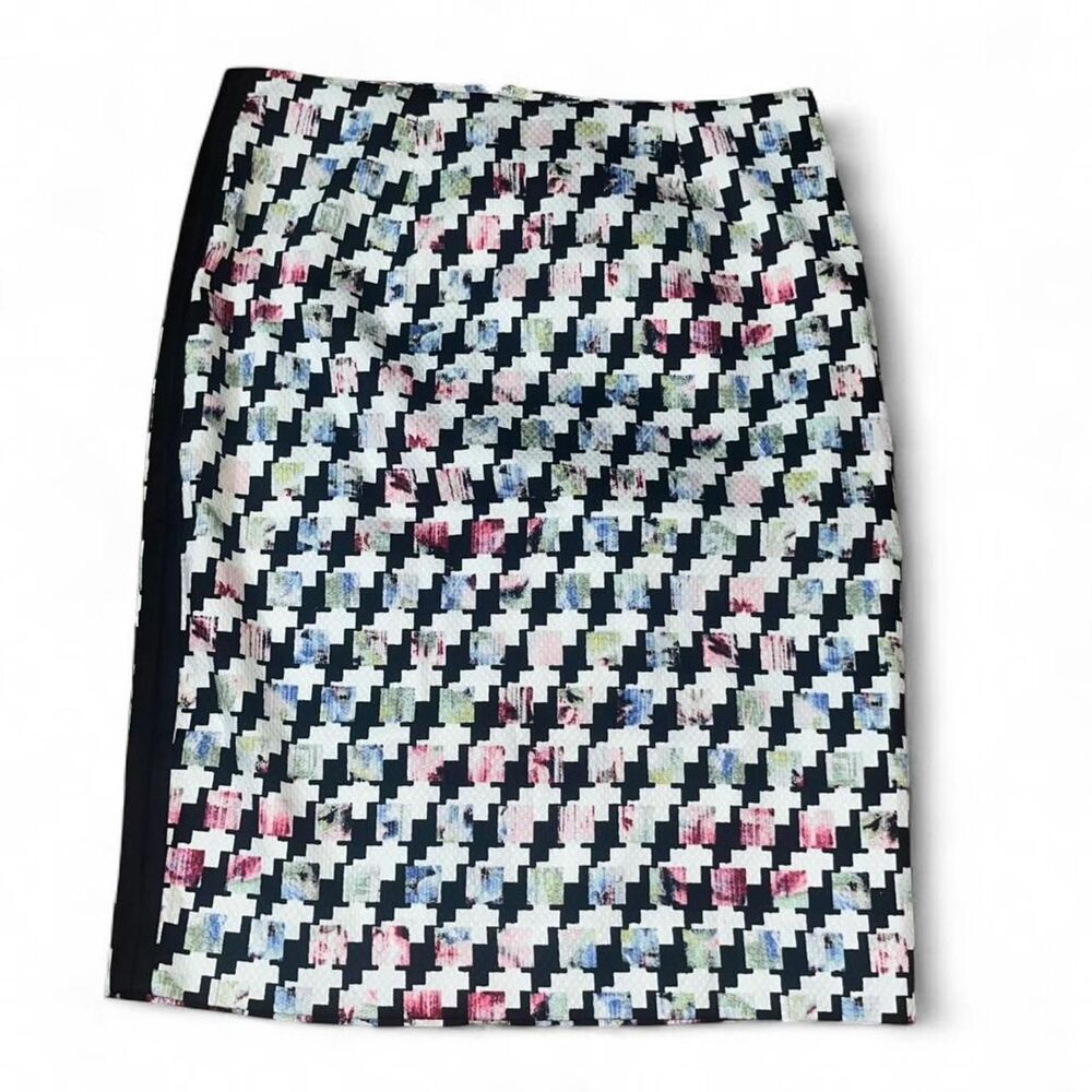White House Black Market White and Black Houndstooth Skirt SZ 8 NWT